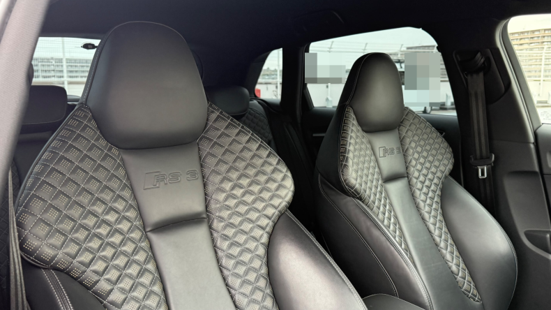 内装前方シート