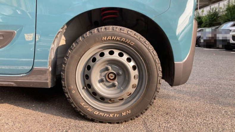 タイヤホイール前