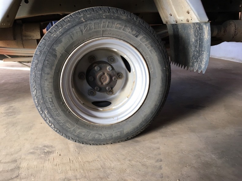 タイヤホイール後