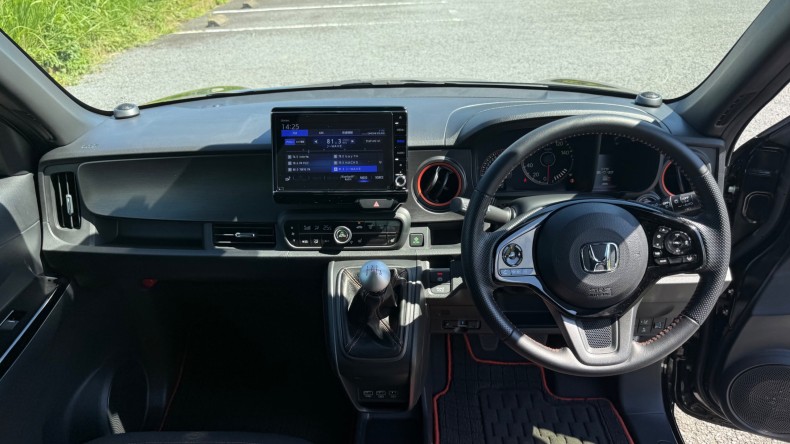 内装インパネ全体