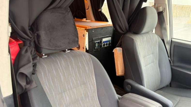 内装前方シート