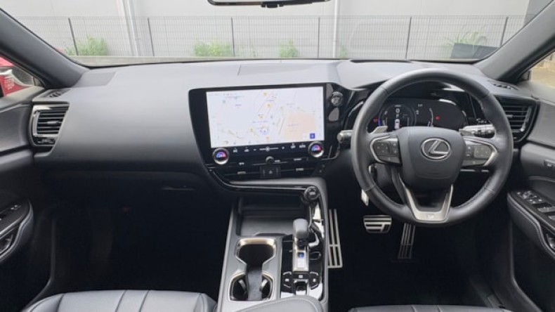 内装インパネ全体