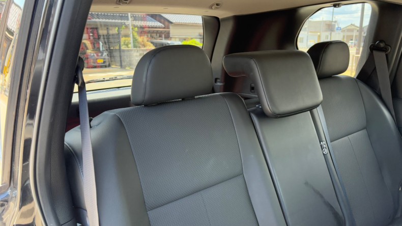 内装後方シート