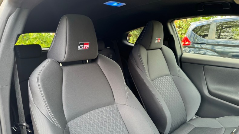 内装前方シート