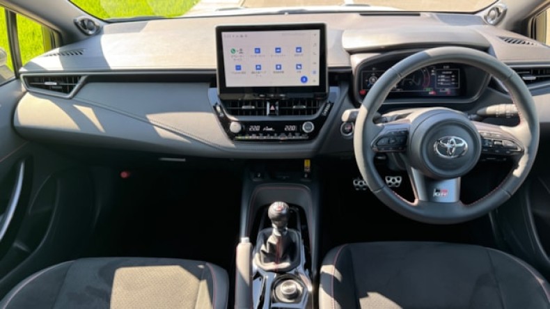 内装インパネ全体