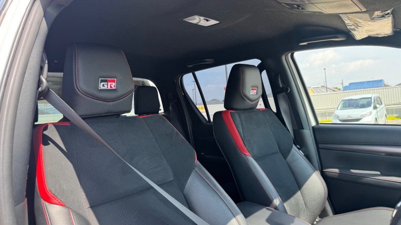 内装前方シート