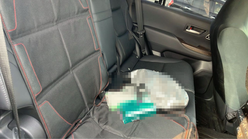 内装後方シート