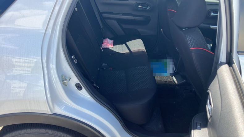 内装後方シート