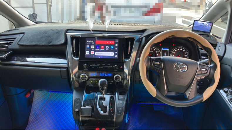 内装インパネ全体