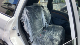 内装後方シート