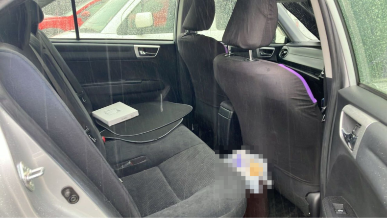 内装後方シート