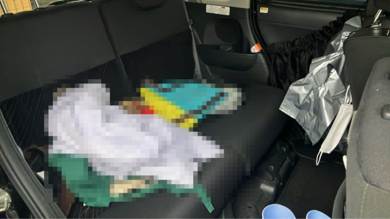 内装後方シート