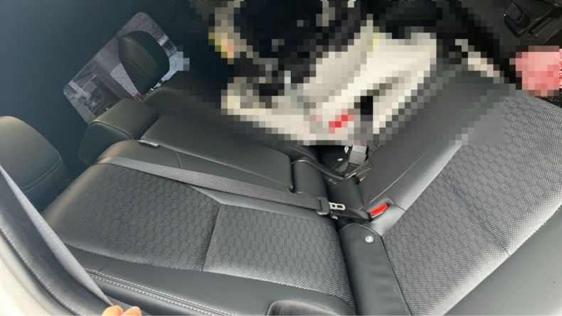 内装後方シート