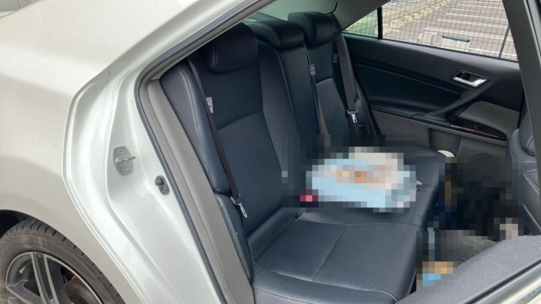 内装後方シート