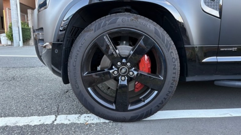 タイヤホイール前