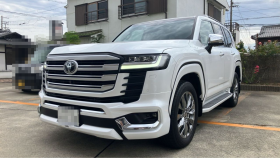 トヨタ/ランドクルーザー-300702