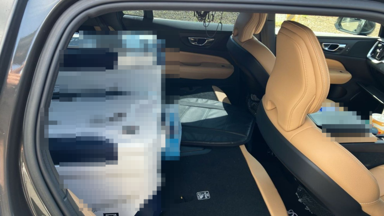 内装後方シート