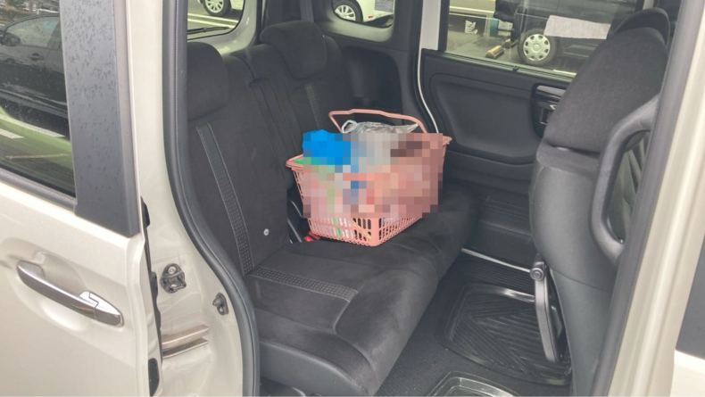 内装後方シート