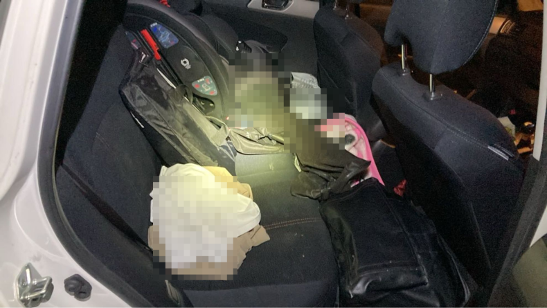 内装後方シート