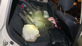 内装後方シート