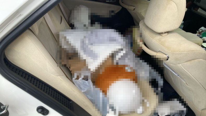 内装後方シート