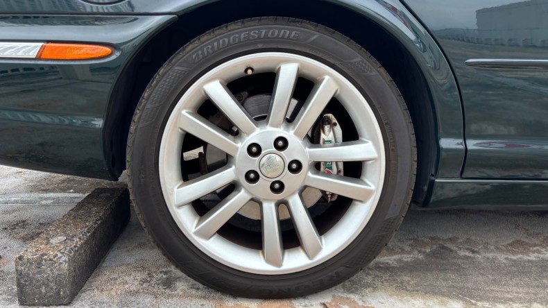 タイヤホイール後