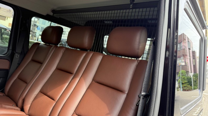 内装後方シート