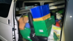 内装後方シート