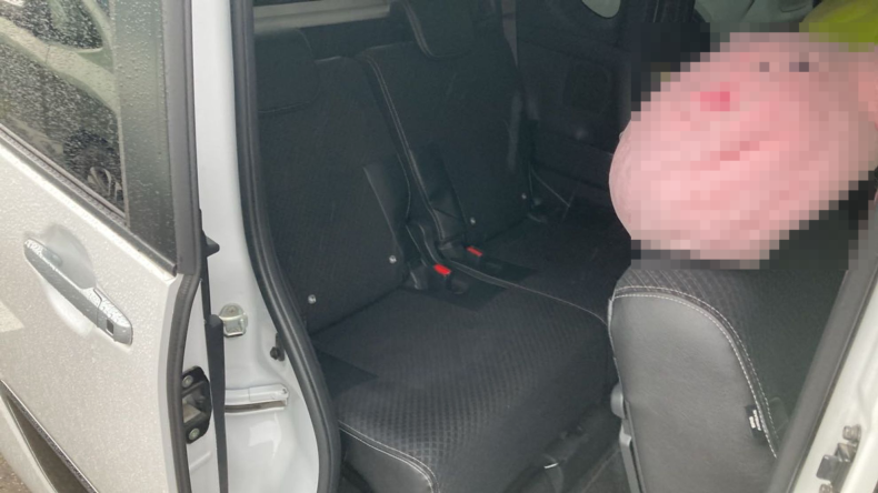 内装後方シート