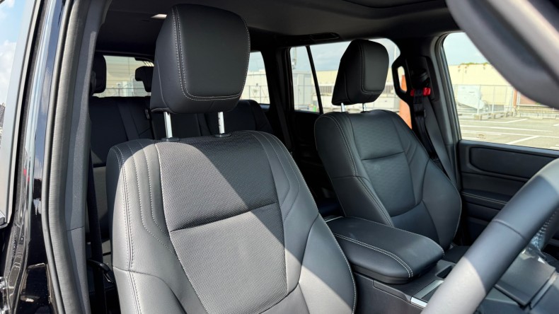 内装前方シート