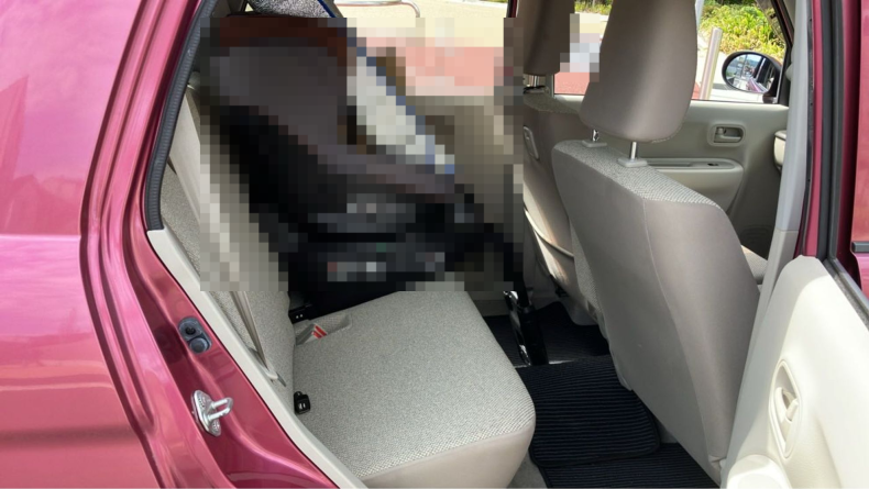 内装後方シート