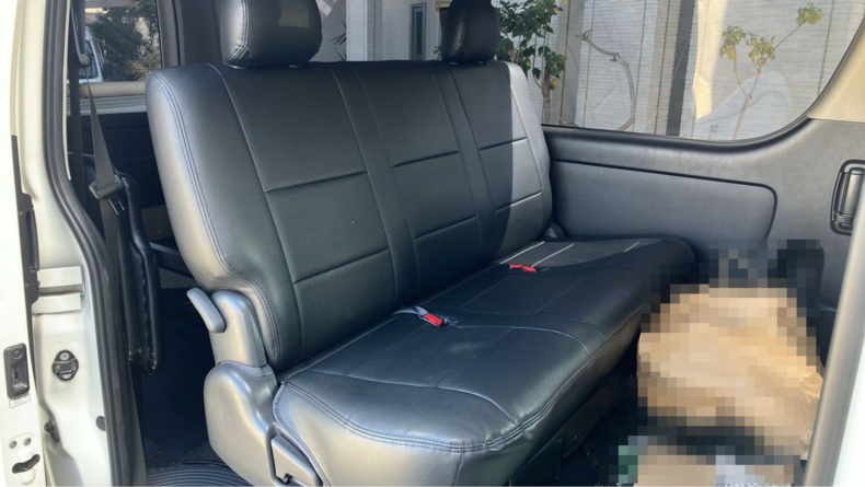 内装後方シート