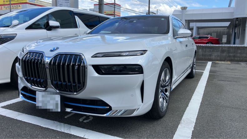 BMW i7の売買実績画像