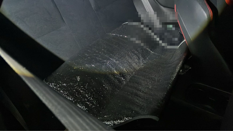 内装後方シート