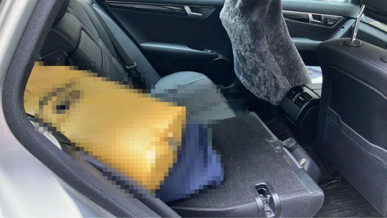 内装後方シート