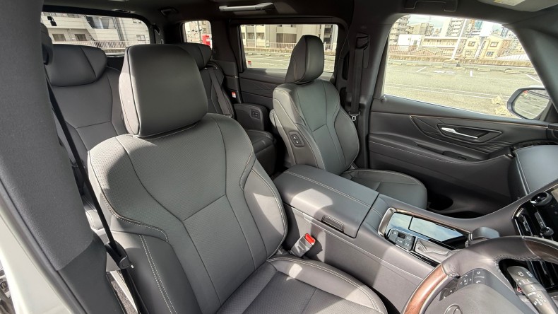 内装前方シート