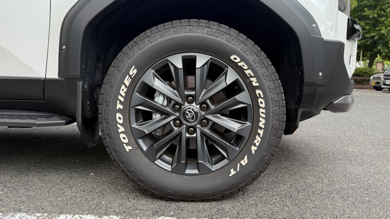 タイヤホイール前