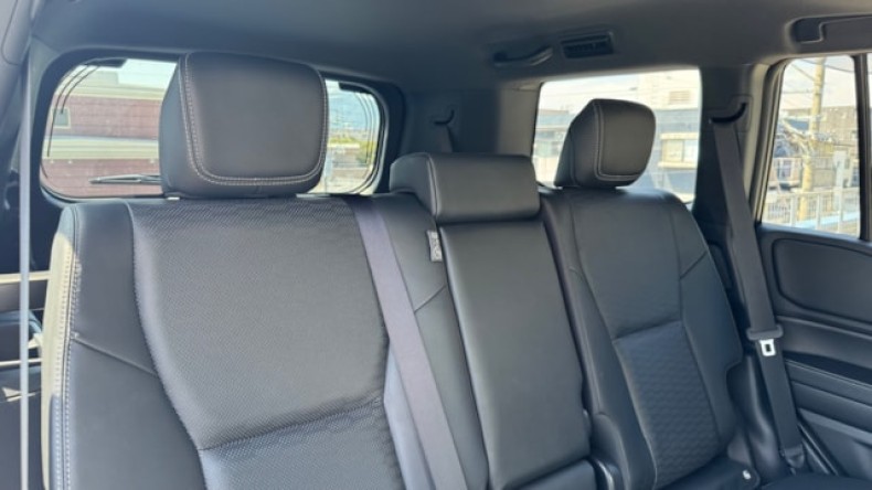 内装後方シート