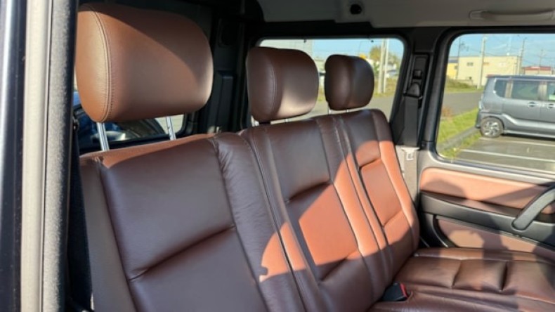 内装後方シート