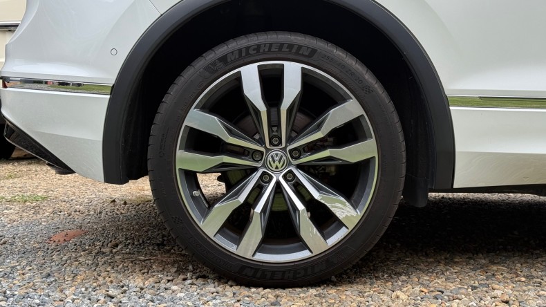 タイヤホイール後