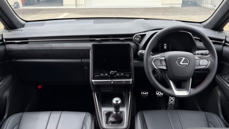 内装インパネ全体