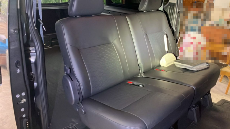内装後方シート