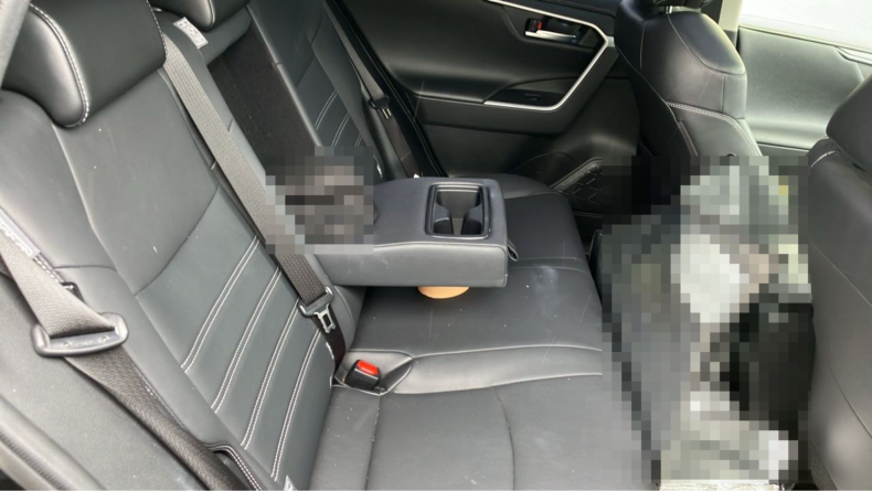 内装後方シート