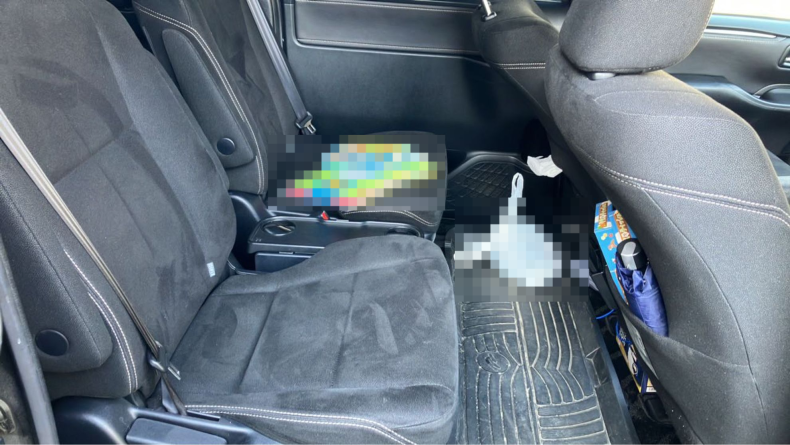 内装後方シート