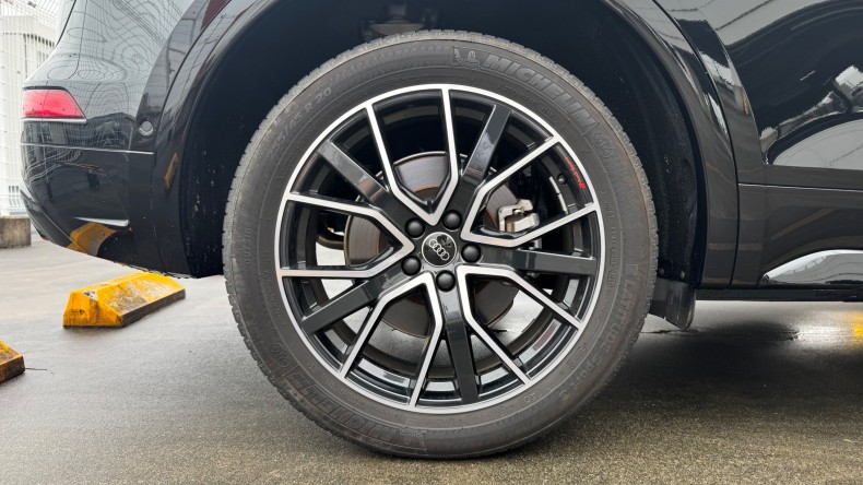 タイヤホイール後