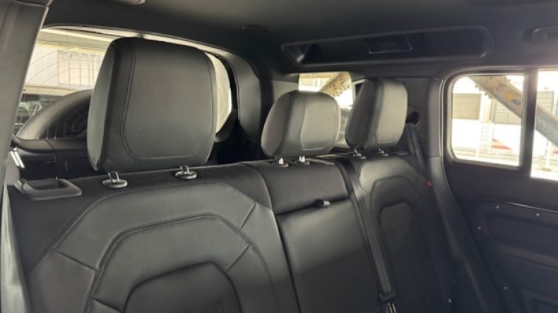 内装後方シート