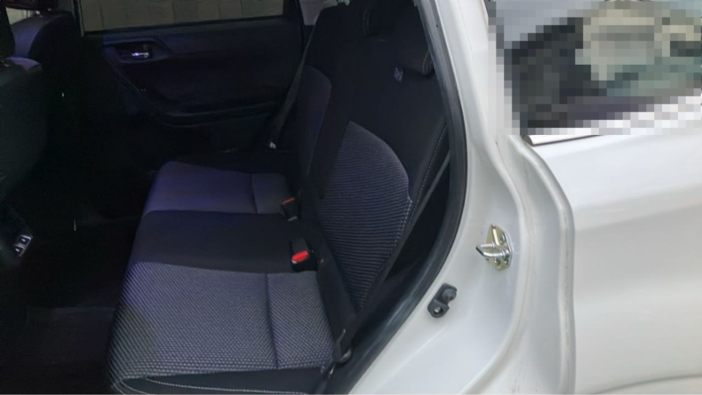 内装後方シート