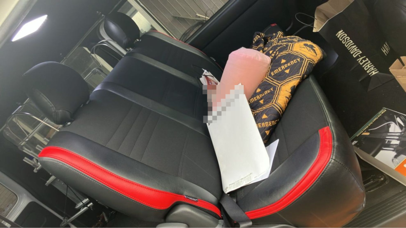 内装後方シート