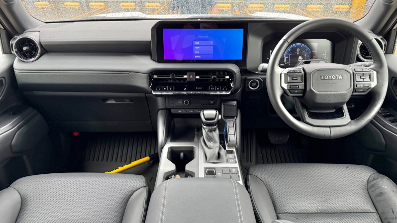 内装インパネ全体