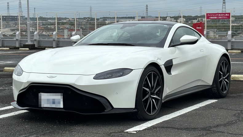 アストンマーティン ヴァンテージの売買実績画像